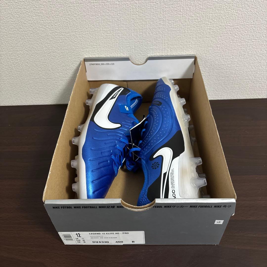 30 ナイキ　サッカー　スパイク　DV4330　ティエンポ レジェンド 10