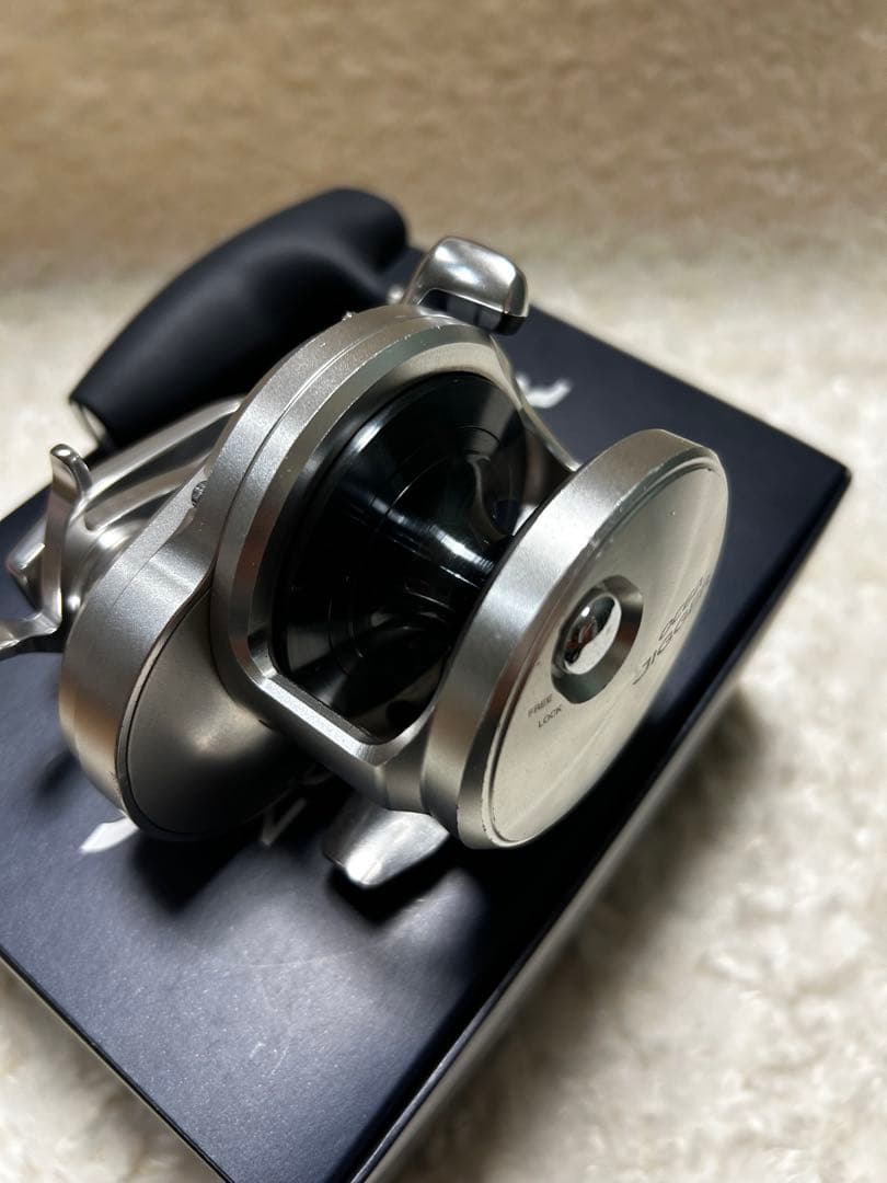 SHIMANO OCEA JIGGER 2000NRHG ベイトリール