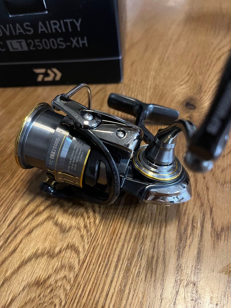 slp仕様　ダイワ LUVIAS AIRITY FC LT 2500S-XH