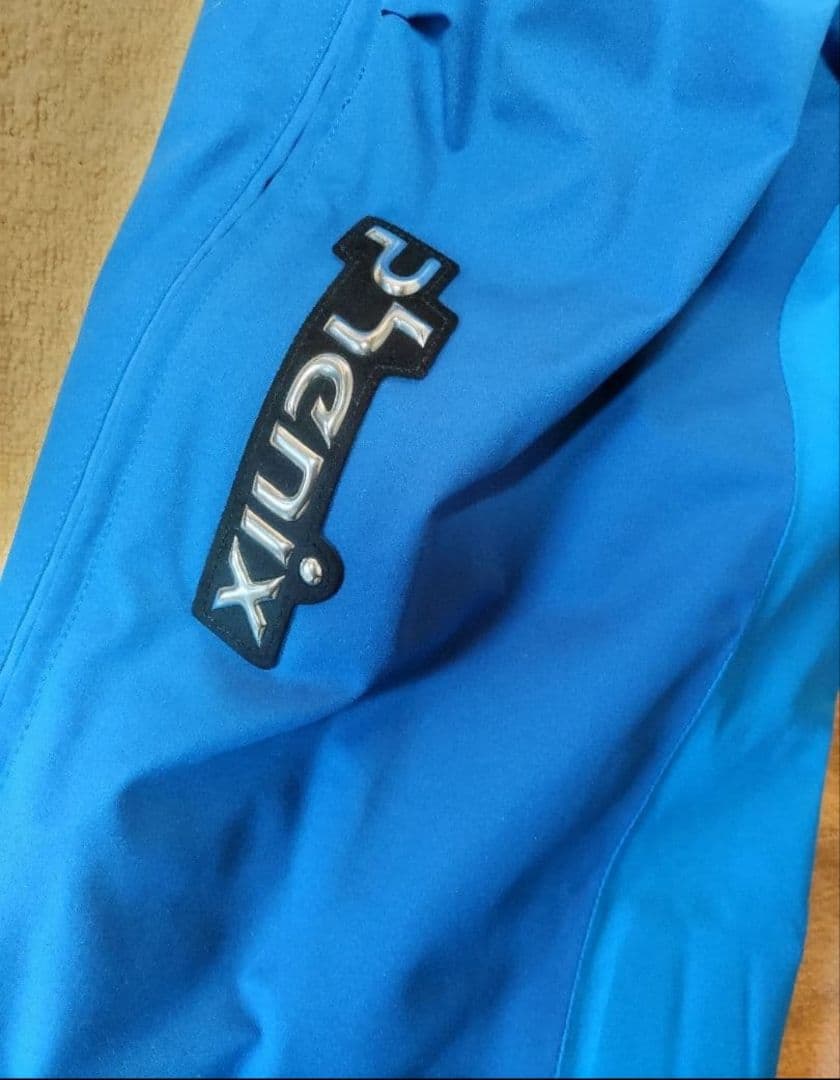 新品タグ付 Phenix Full Ziipd Pants
