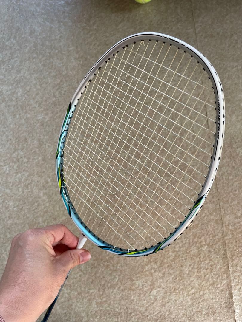 YONEX NANORAY 500 バドミントンラケット　4U G6 ケース付き