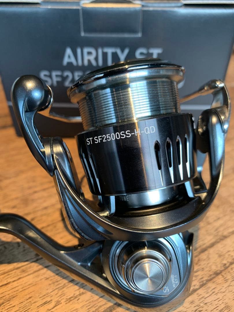 美品ダイワエアリティAIRITY ST SF2500SS-H-QD