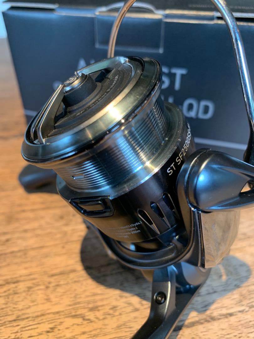 美品ダイワエアリティAIRITY ST SF2500SS-H-QD