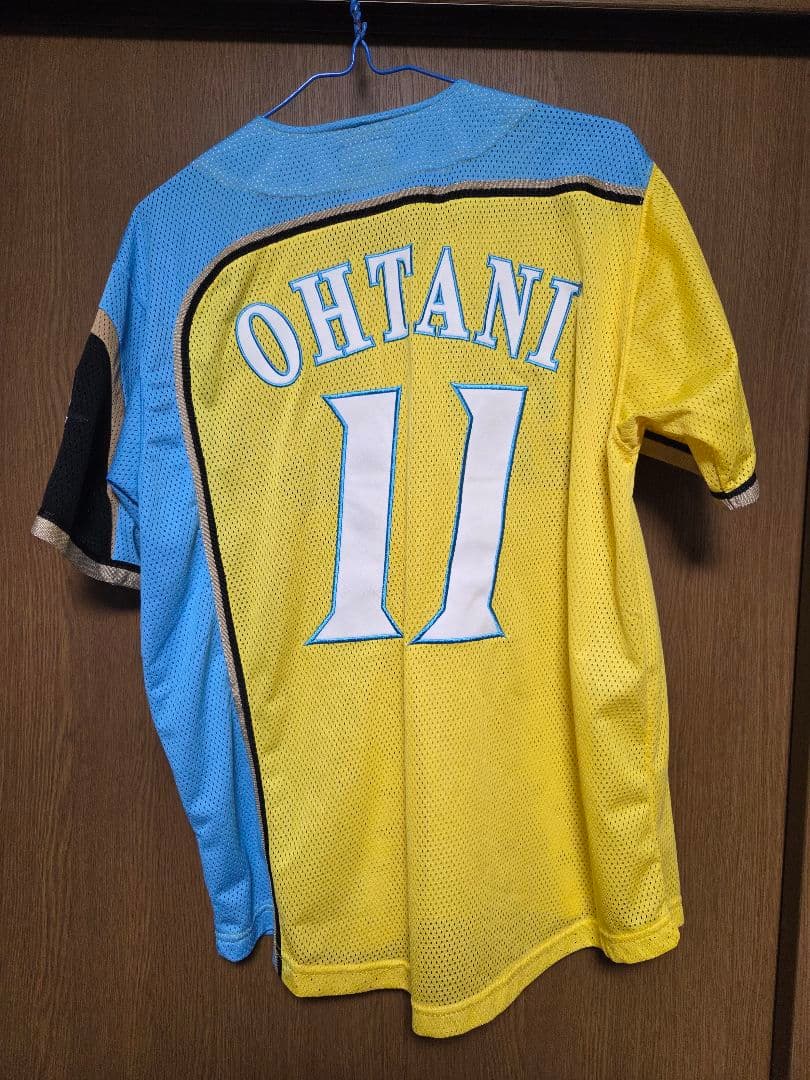 北海道日本ハムファイターズ　大谷翔平選手ユニフォーム　Sサイズ　ハッピーイエロー