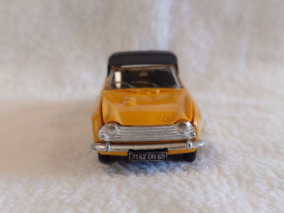 ミニカー NOREV No.144 TRIUMPH TR5