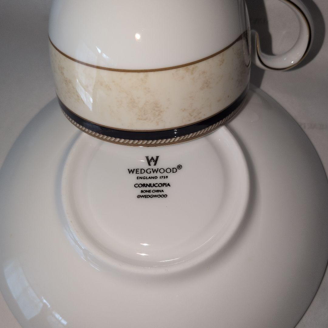 食器 