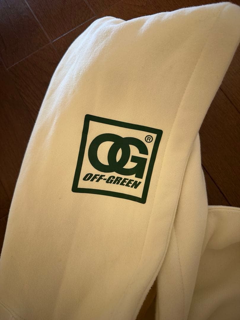 韓国発！off green Maestro フーディー XL クリーム色