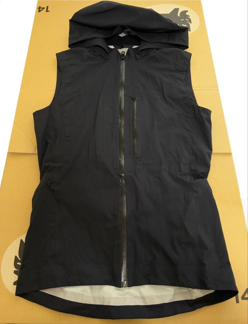 ウェア MISSION WORKSHOP Meridian Vest M