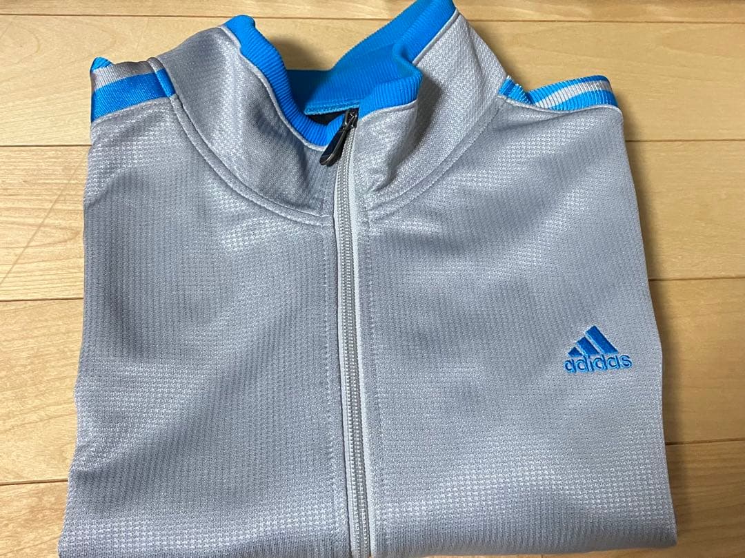 adidas グレー/青 ジャージジャケット XO(古着) 使用感あり。