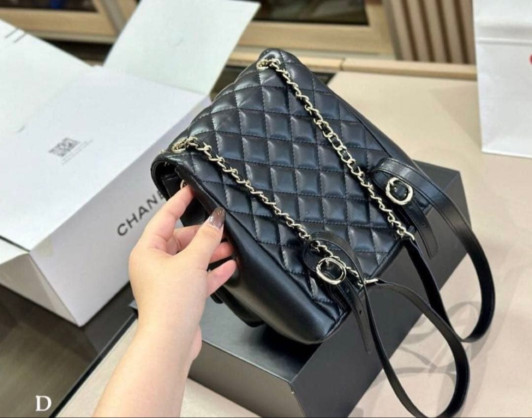 ◇即日発送◇ CHANELラムスキン マトラッセスモールバックパック ノベルティ