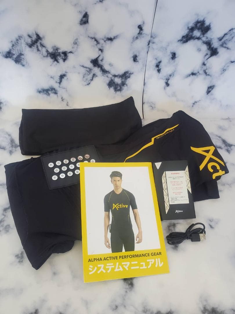 Active EMS パフォーマンスギア　２XS　中古品