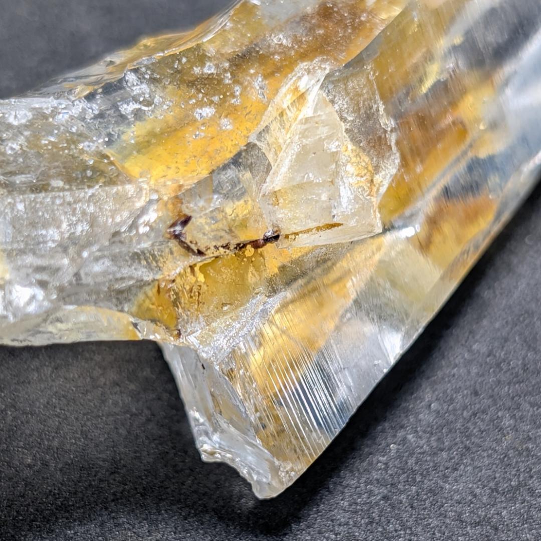 【透明度が高いコロンビア産】ゴールデンレムリアン水晶 レムリアンシードクリスタル