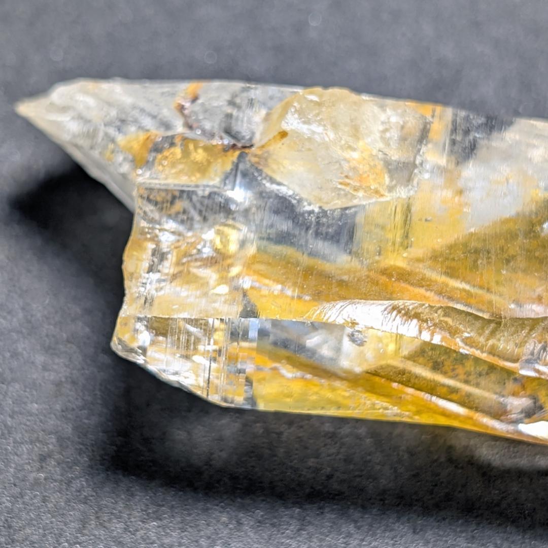 【透明度が高いコロンビア産】ゴールデンレムリアン水晶 レムリアンシードクリスタル