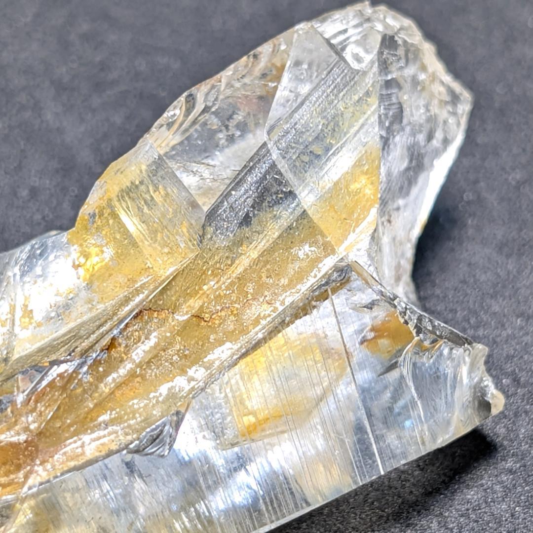 【透明度が高いコロンビア産】ゴールデンレムリアン水晶 レムリアンシードクリスタル