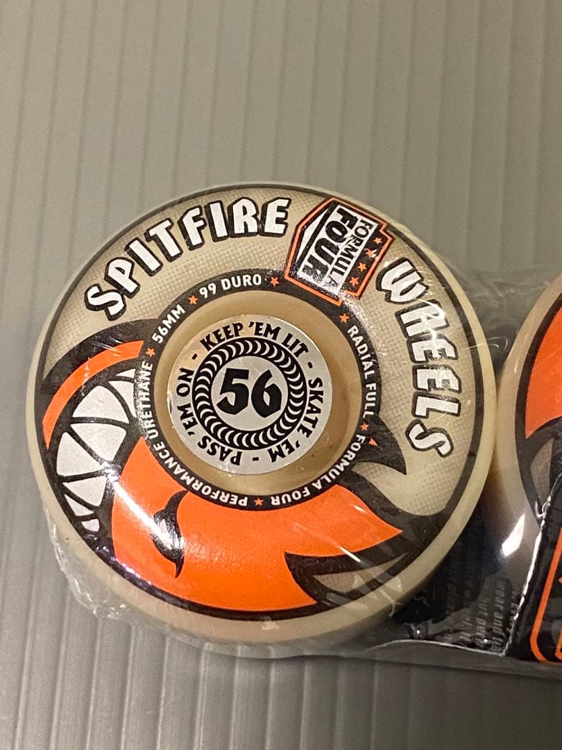 Spitfire F4シリーズ Radial Full 56mm/99duro