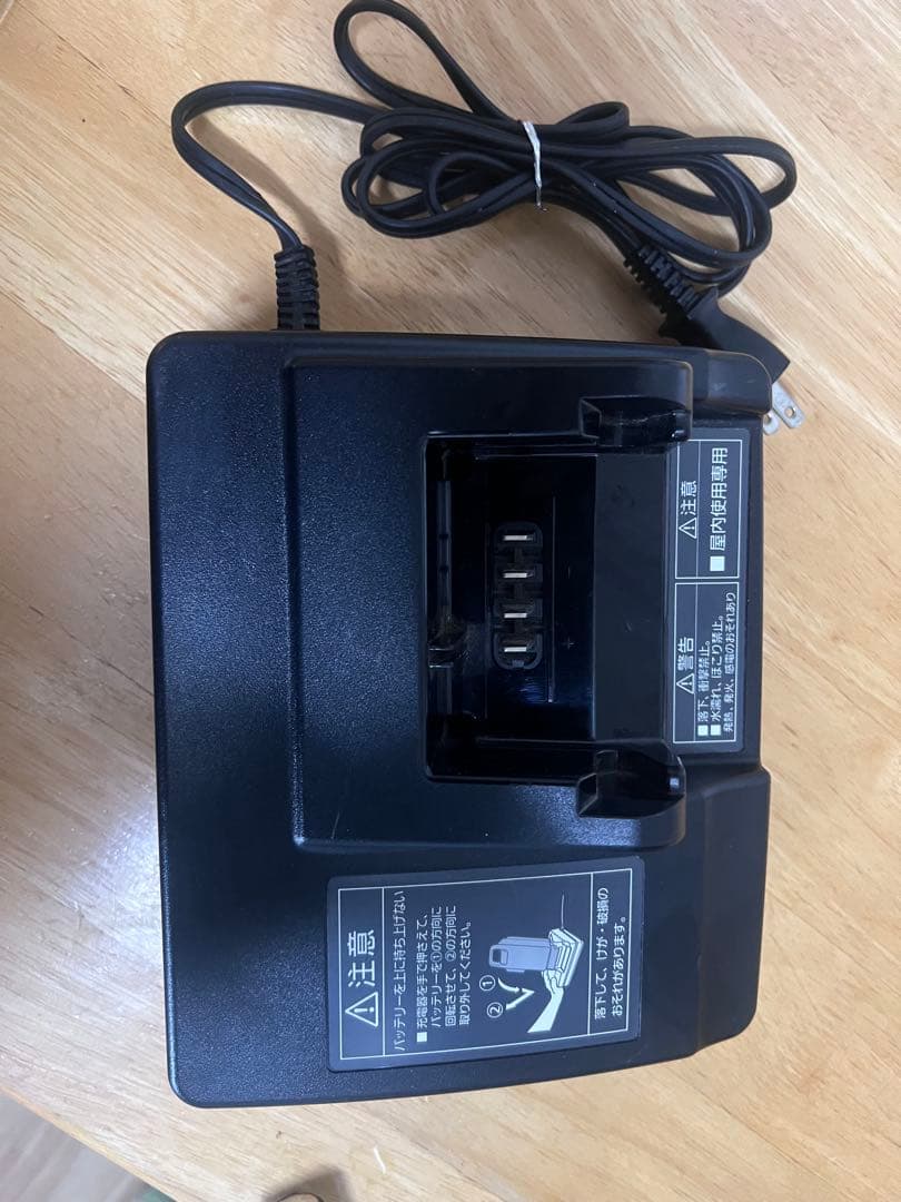 Panasonic 電動自転車用充電器 黒