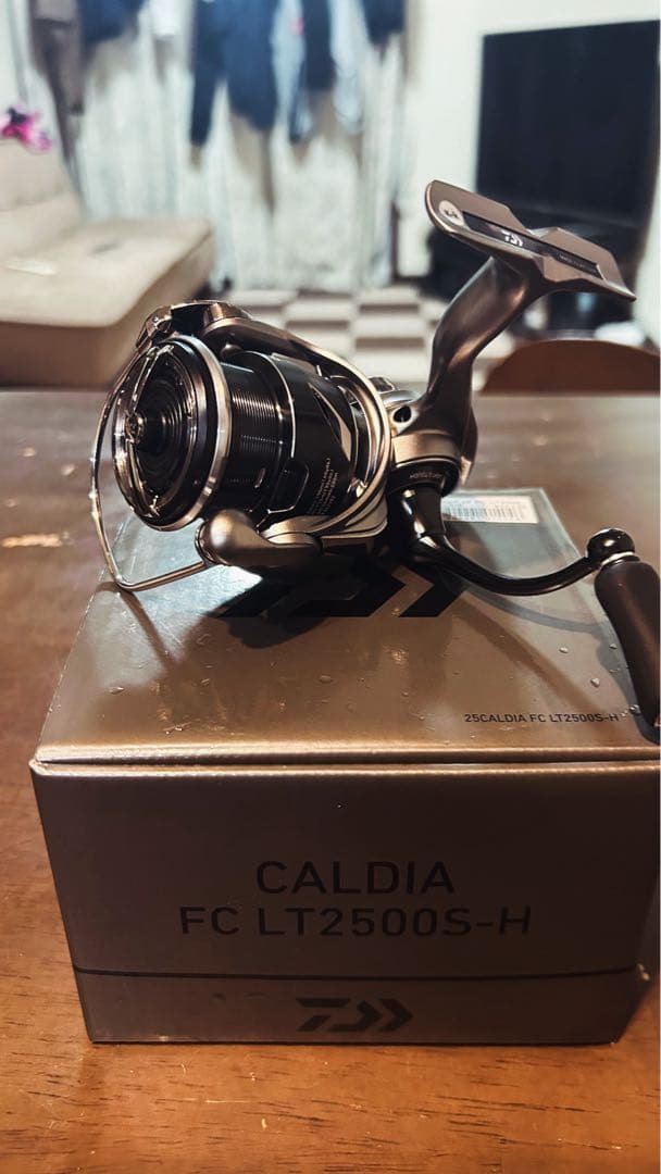 25CALDIA FC LT2500S-H スピニングリール