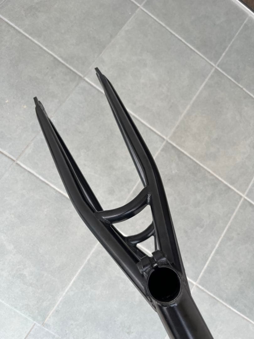 CULT BACKCHECK BMXフレーム　20.75