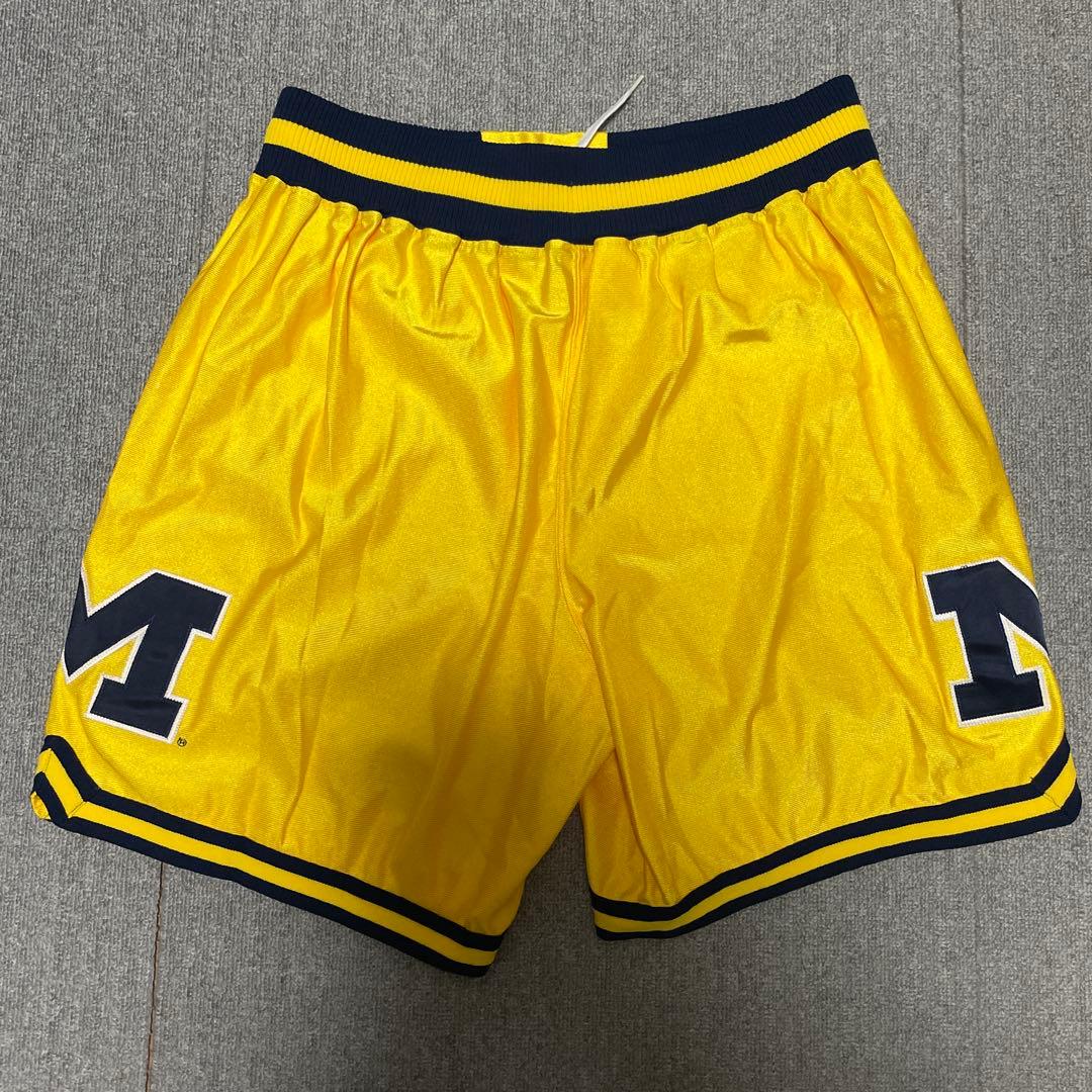 90s ナイキ　ミシガン大学　バスケットボール　ハーフパンツ　バスパン　希少レア