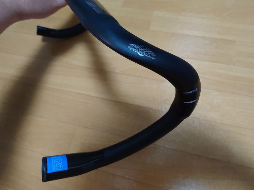 SHIMANO PRO VIBE エアロ カーボンハンドル 400mm
