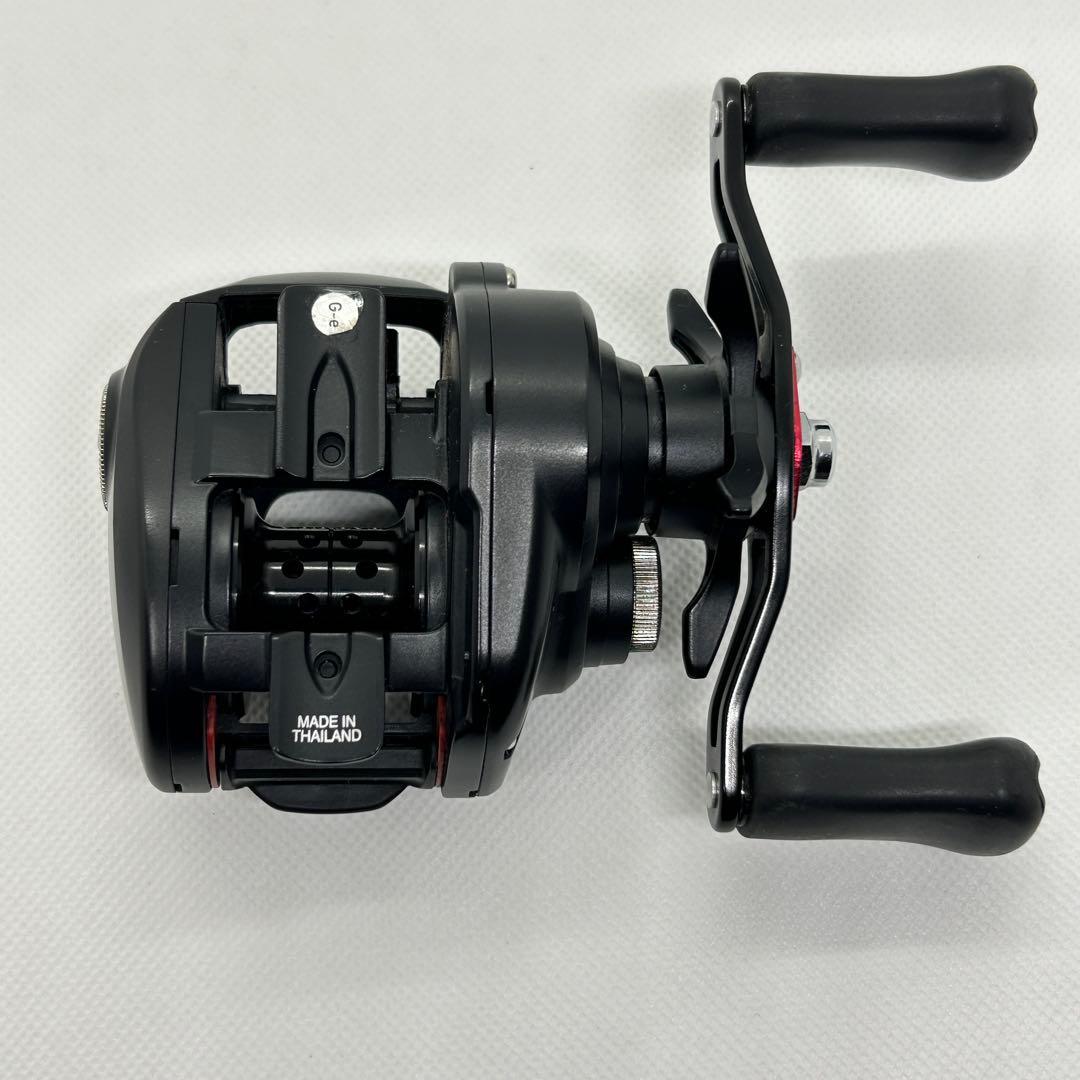 【美品】 ダイワ タトゥーラ 100SHL 7.1 ベイトリール