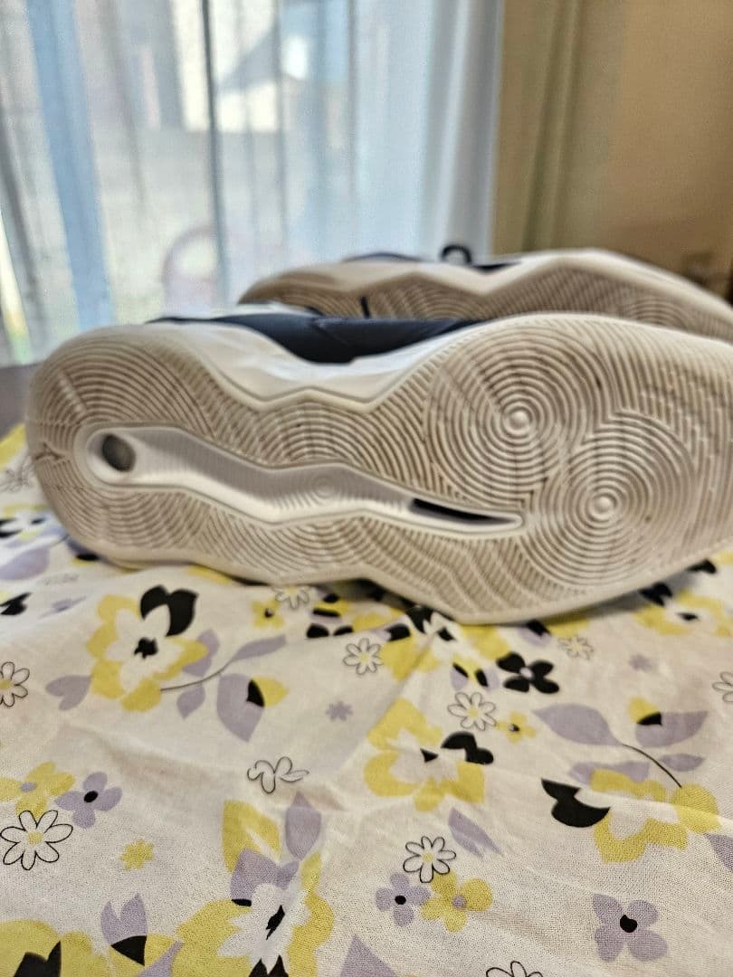 美品　Mizuno 25.5cm バレーボールシューズ (おまけ付き)