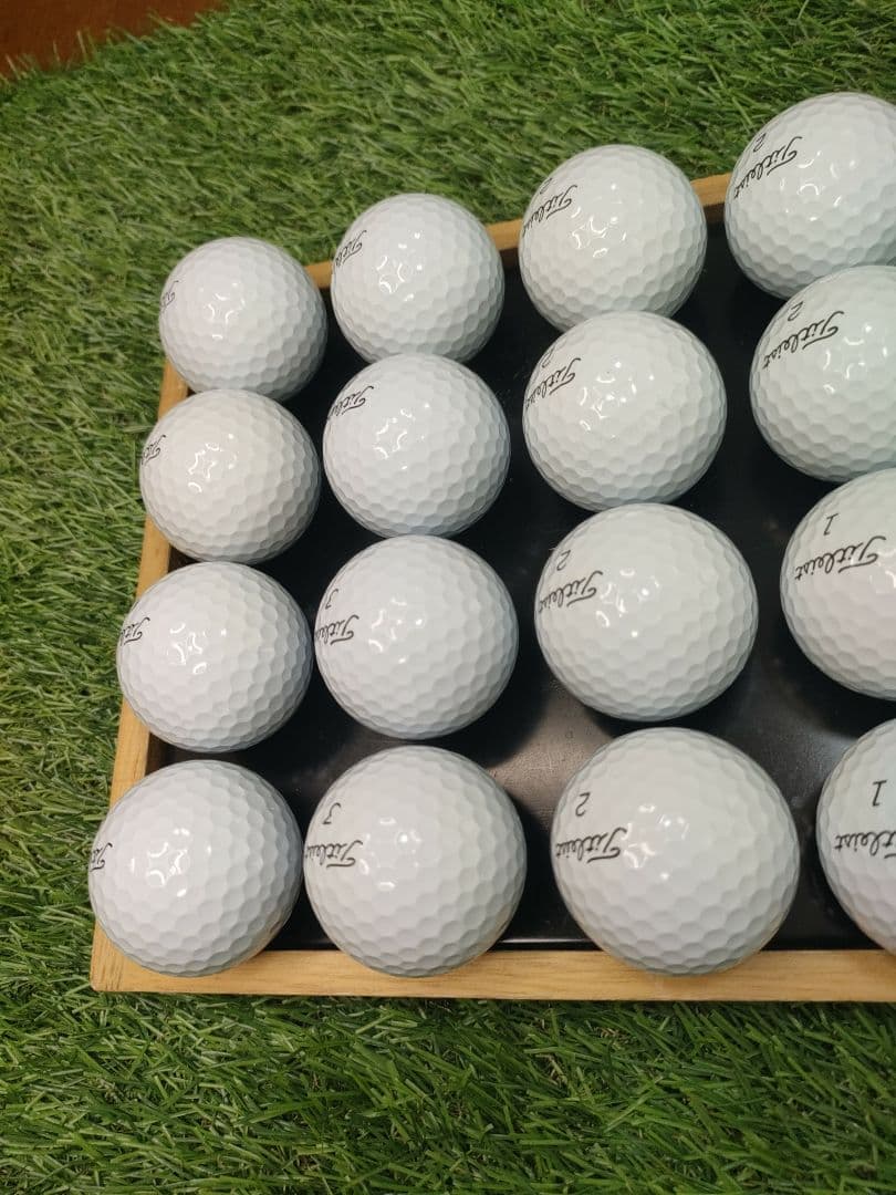 タイトリストPROV1　2023年モデル優良ロストボール20個。