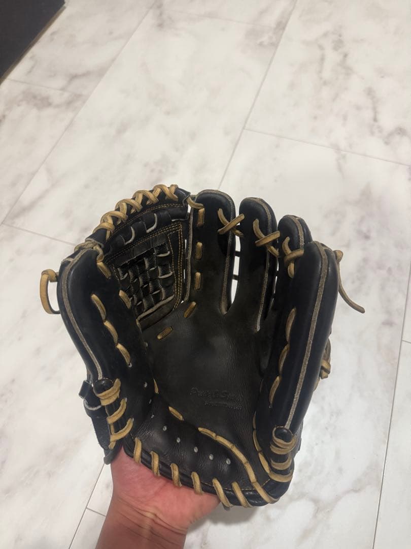 ZETT ゼット　軟式グローブ 黒 ウィーブデザイン　源田モデル　内野手用
