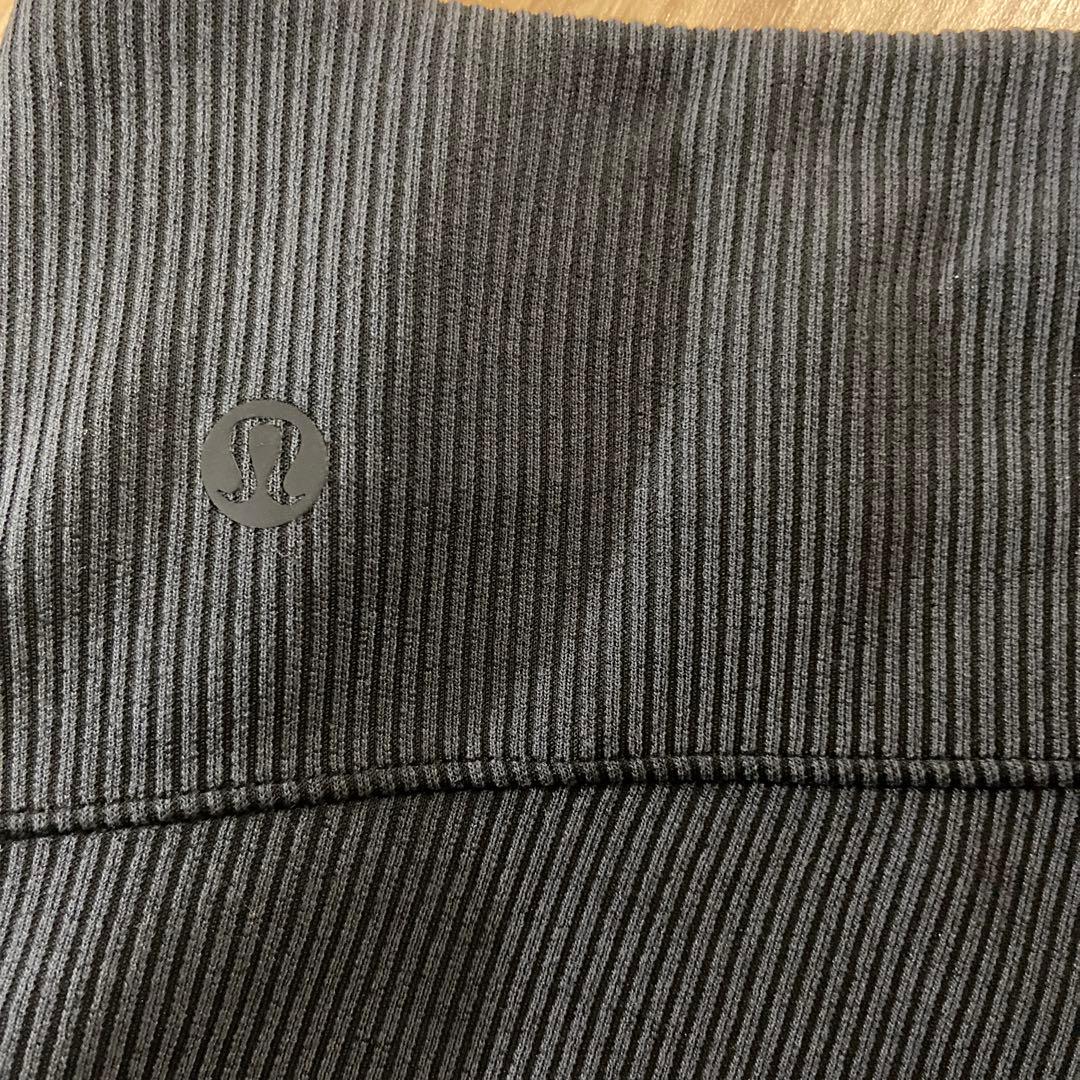 ルルレモン Ribbed Softstreme フレアパンツ Asiafit