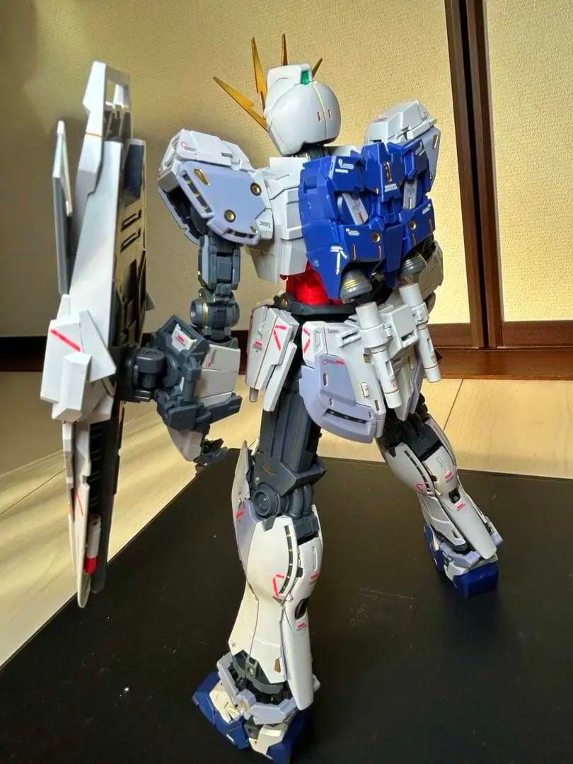 MG ナラティブガンダム&シナンジュスタイン　完成品　無塗装