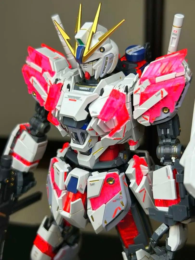 MG ナラティブガンダム&シナンジュスタイン　完成品　無塗装