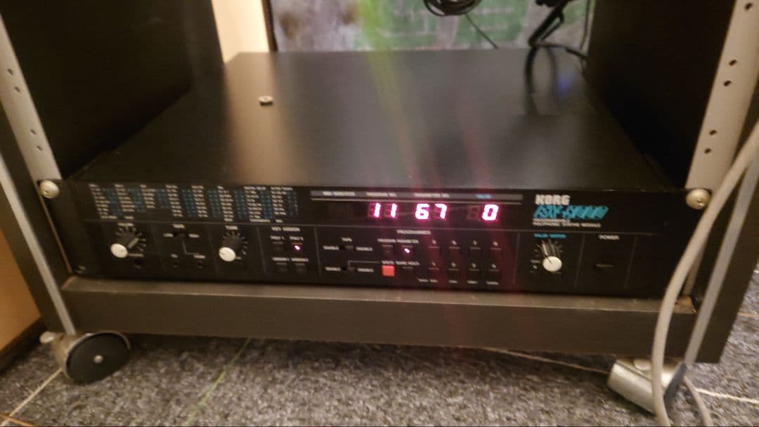 korg EX8000 ヴィンテージシンセ