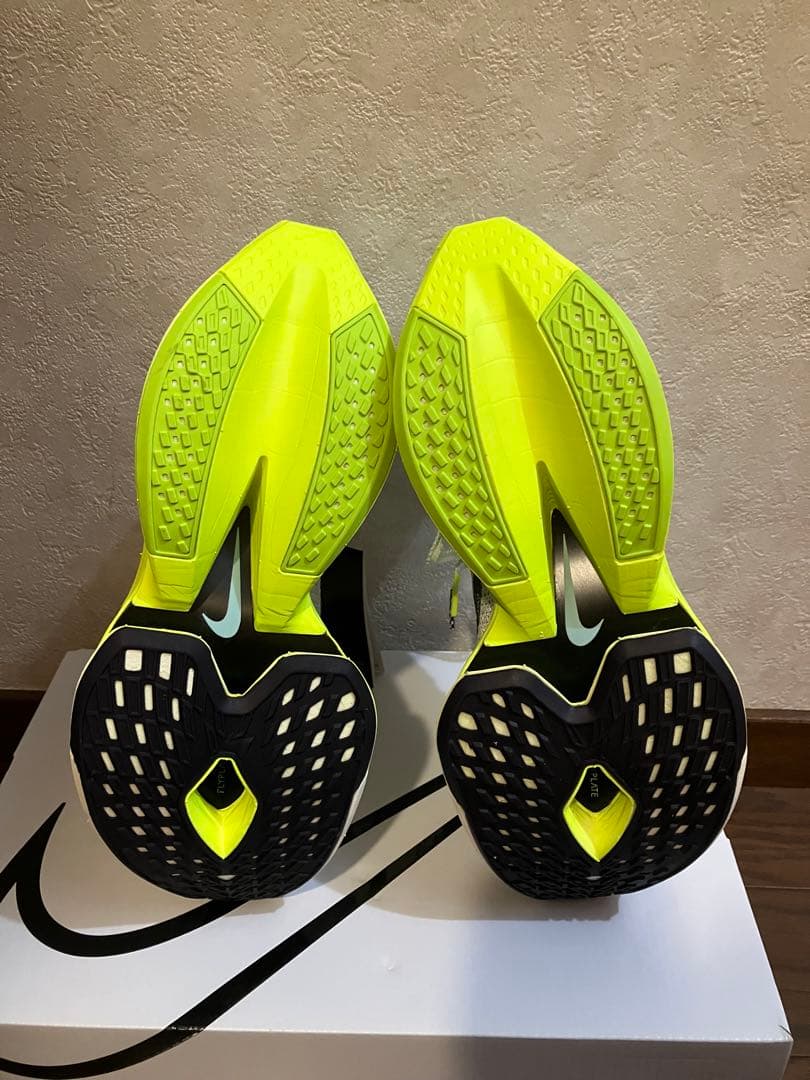 Nike アルファフライ2