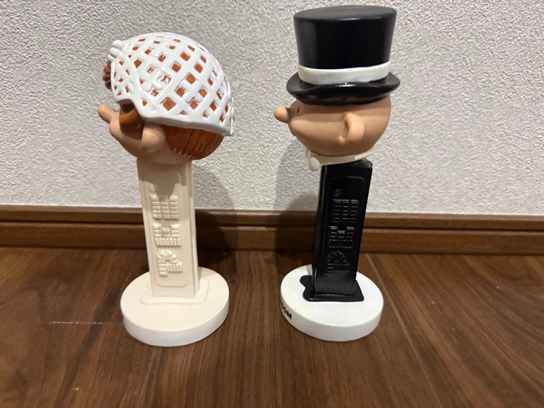 【FUNKO WACKY WOBBLE】 PEZ BRIDR&GROOM
