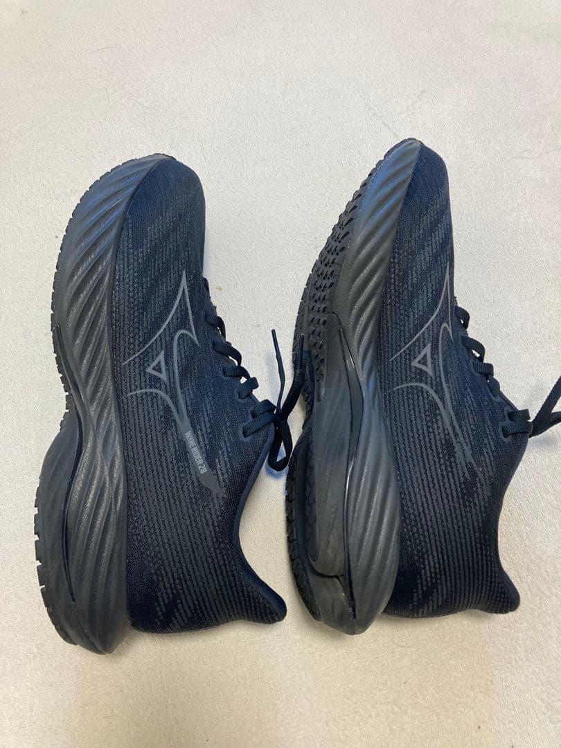 ミズノ ウエーブライダー28 MIZUNO WAVERIDER 28 28㎝