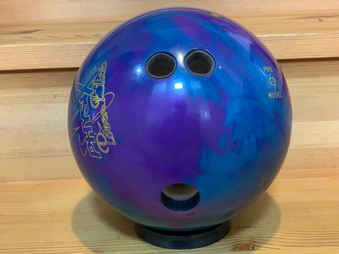 フィジックス　パワーエリートプロモデル　ボウリングボール　中古