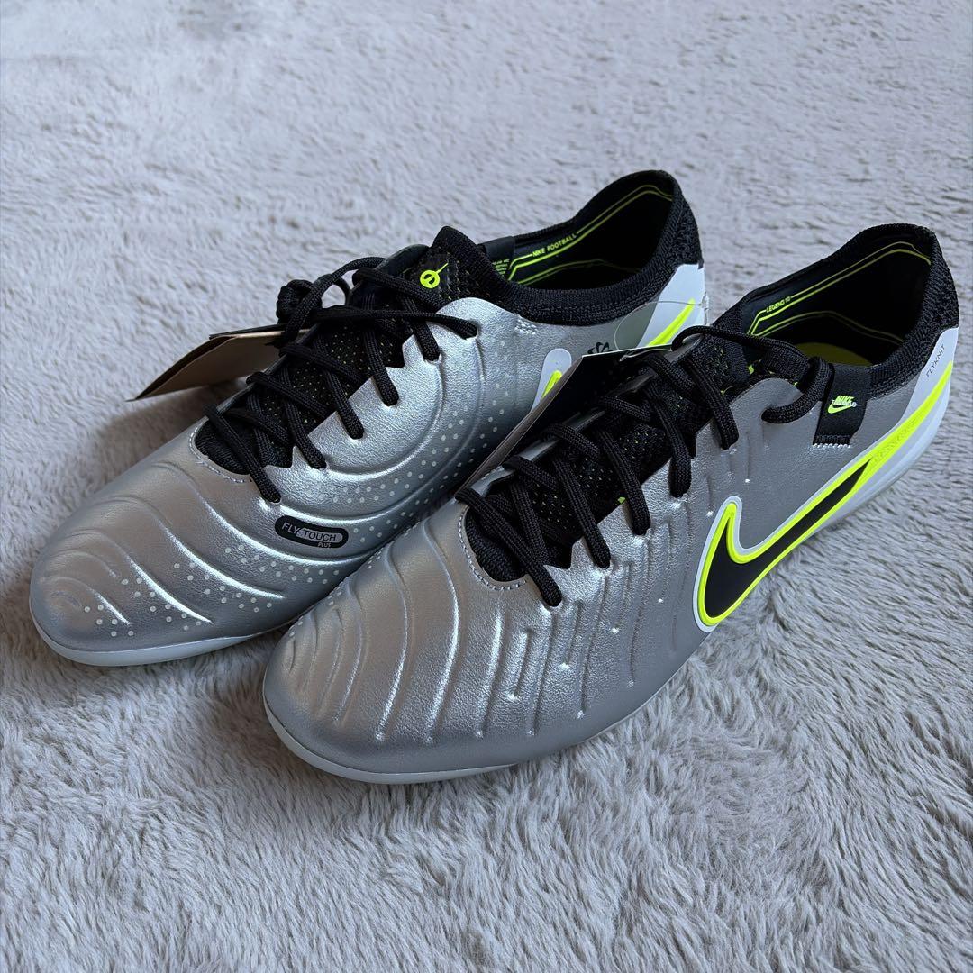 新品 NIKE ティエンポ レジェンド 10 エリート AG-PRO シルバー