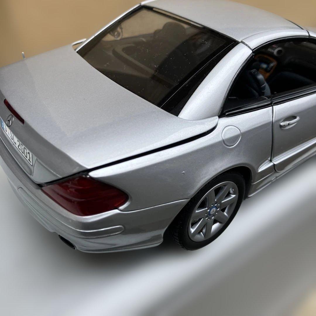 メルセデス・ベンツ SL 2001 シルバー 1/18