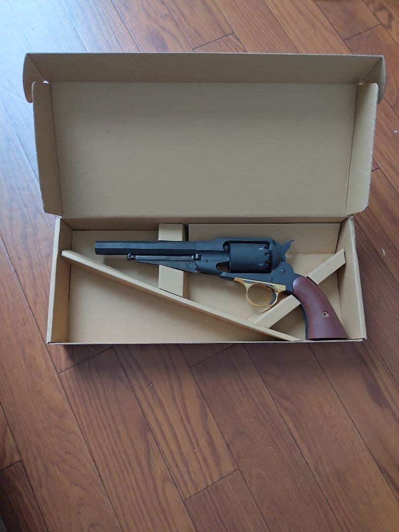 HWS NEW MODEL ARMY REVOLVER　モデルガン（ジャンク）