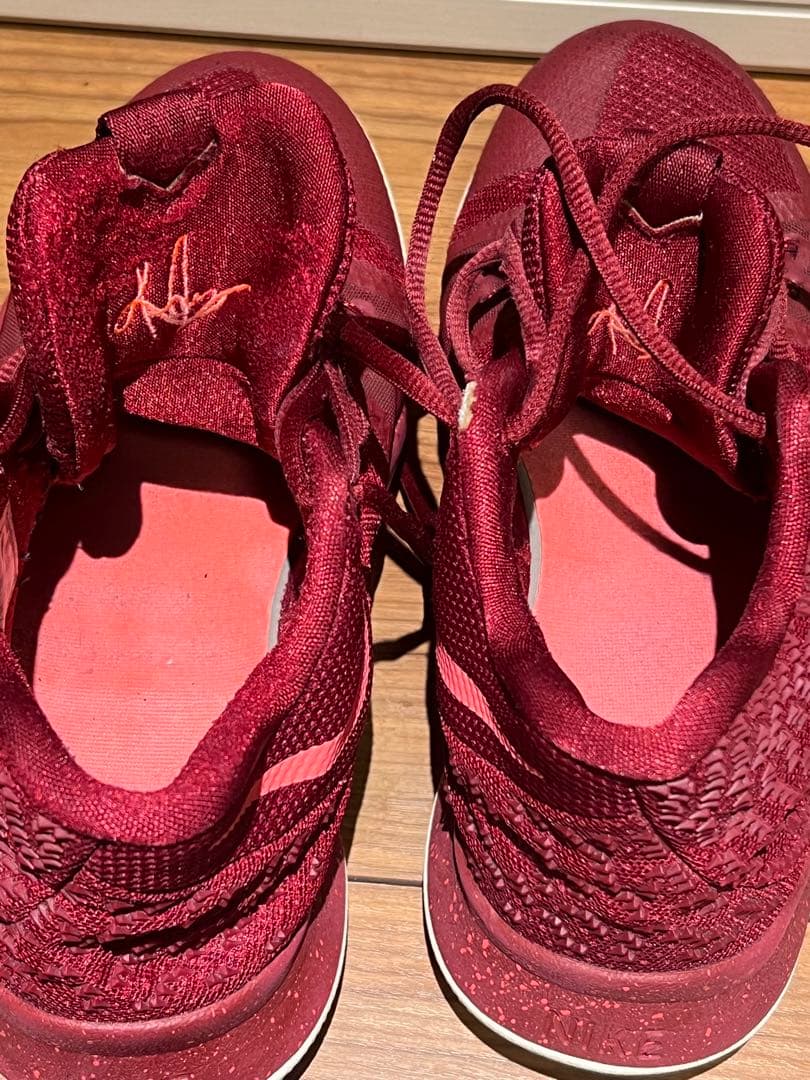 NIKEKyrie3 カイリー3 バスケットボールシューズ レッド　25センチ