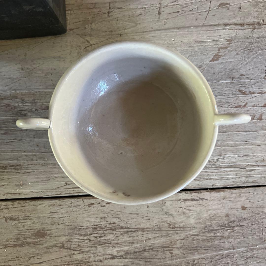 実家整理　古い白磁の茶碗　魚