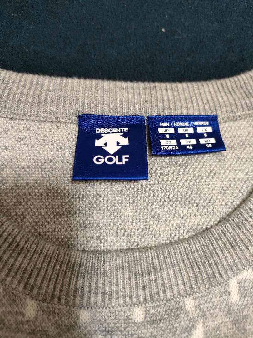 新品　DESCENTE GOLF デサントゴルフ　長袖ゴルフセーター　総柄