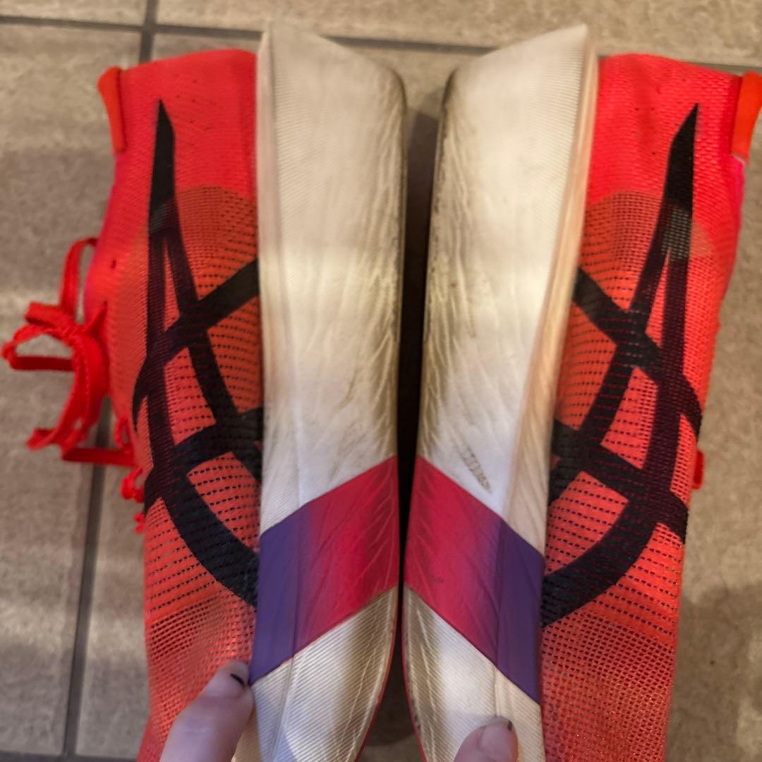 ASICS メタスピードスカイトウキョウ　28cm