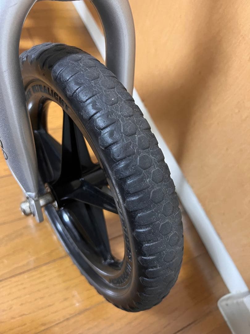 ストライダープロ シルバー 12インチ