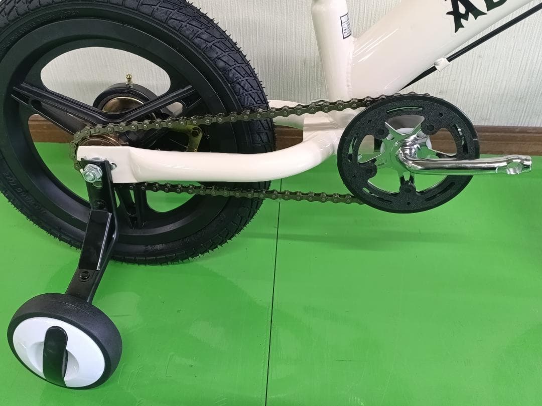 値下げ中！新品未使用 3in1 子供自転車 キックバイク12インチ kahki色