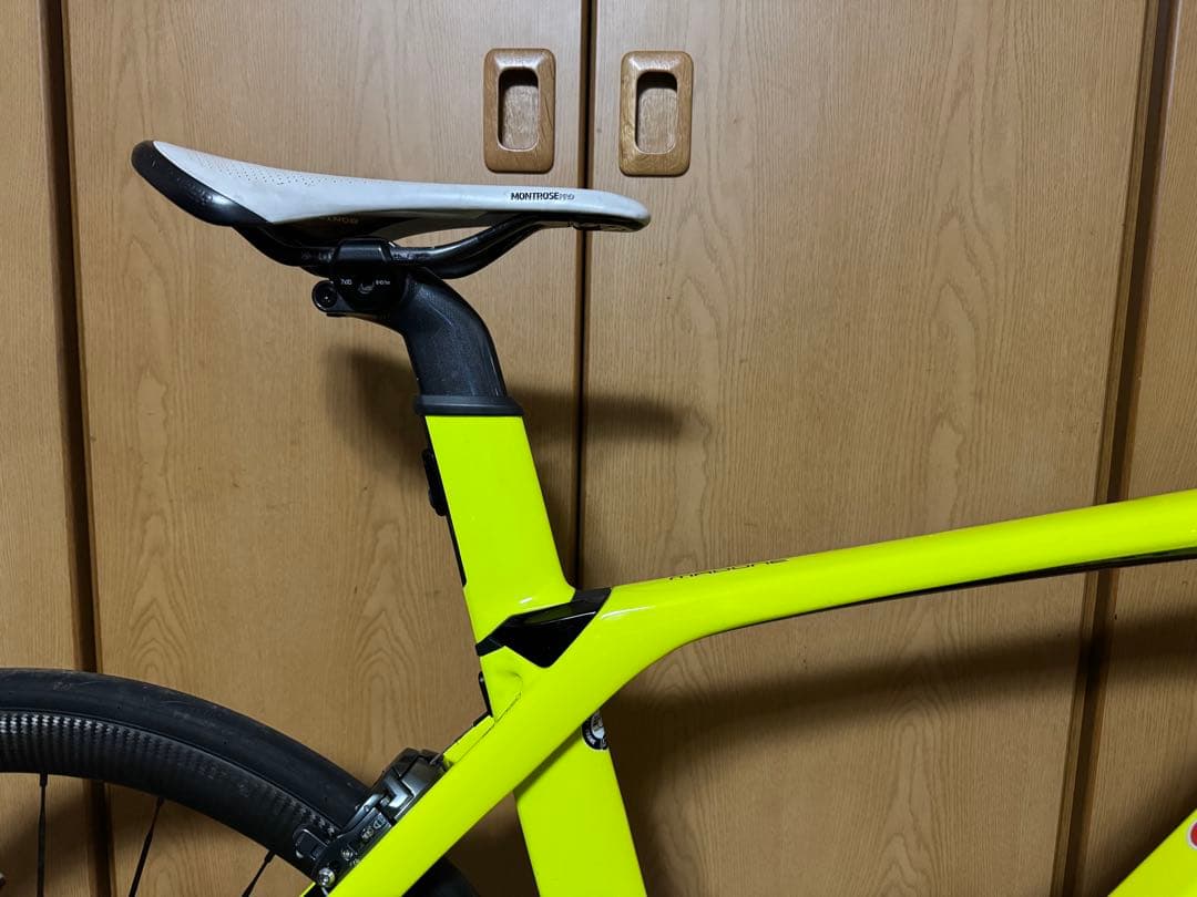 TREK MADONE9.5 電動アルテグラ　コスミックカーボン