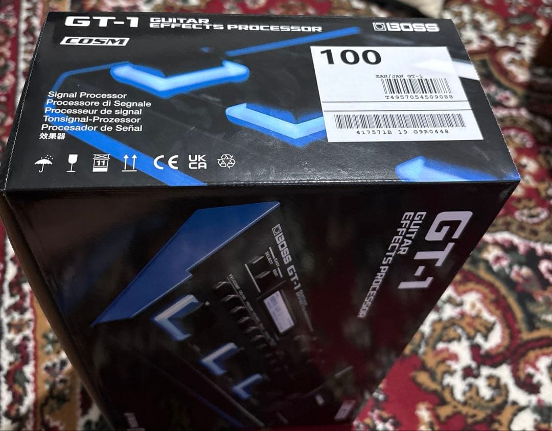 新品未使用　BOSS GT-1 マルチエフェクター