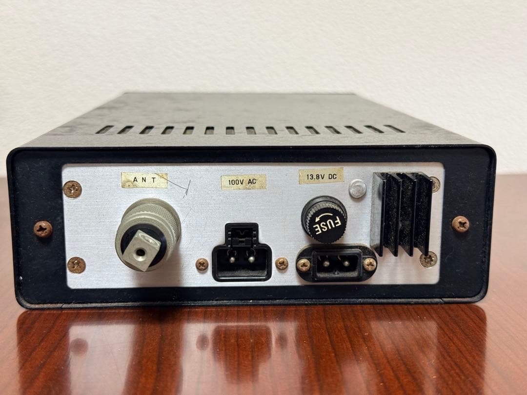 受信機 COMNI R-1010 VHF/AM Air-band receiver