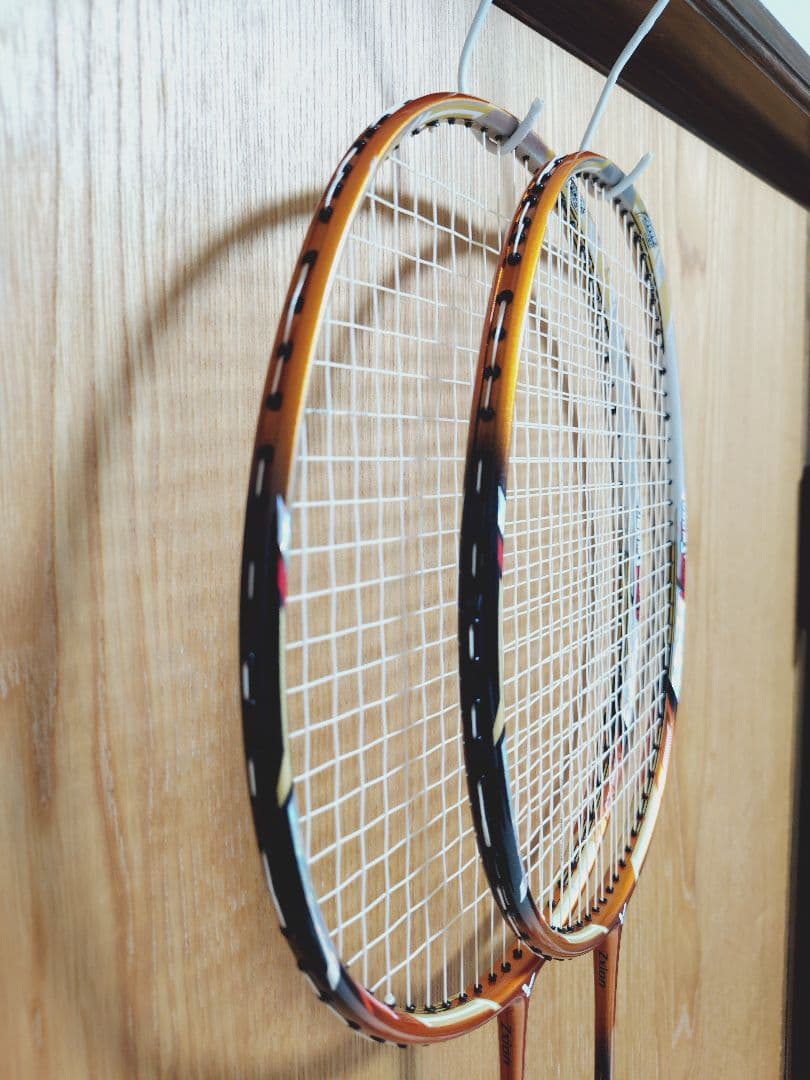 VICTOR　バドミントンラケット　JET SPEED S 8 2本セット