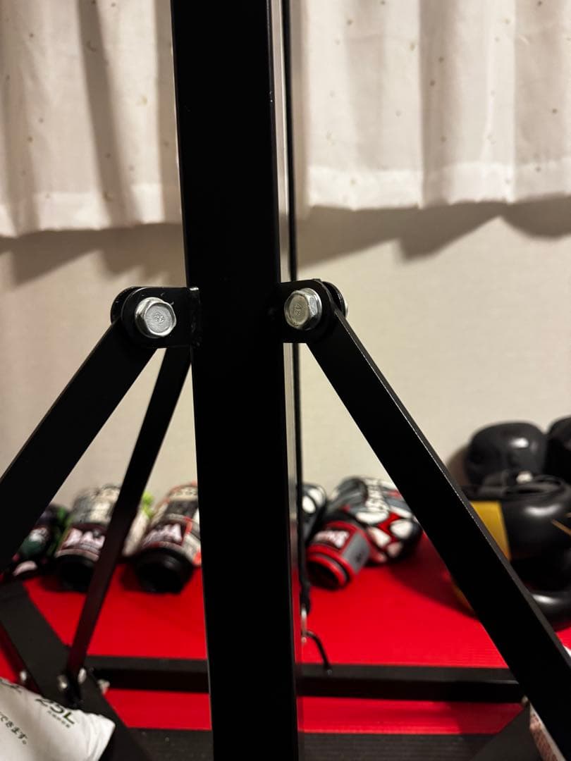 サンドバッグ　スタンド ボールつき